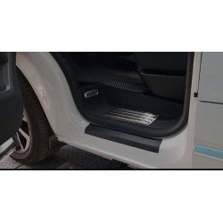 Накладки на пороги Volkswagen Multivan/Caravelle Накладки на пороги Volkswagen Multivan/Caravelle