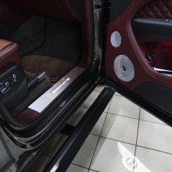 Выдвижные электропороги Bentley Bentyaga 2015-2022 гг.