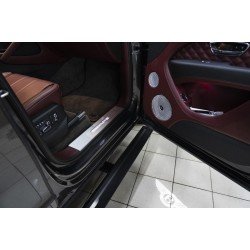 Выдвижные электропороги Bentley Bentyaga 2015-2022 гг.