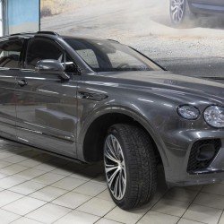 Выдвижные электропороги Bentley Bentyaga 2015-2022 гг.