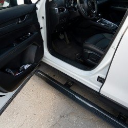 Выдвижные электропороги Mazda CX-5 2017-2022 гг. Выдвижные электропороги Mazda CX-5 2017-2022 гг.