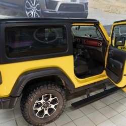 Выдвижные электропороги Jeep Wrangler 3d 2018-2022 гг. Выдвижные электропороги Jeep Wrangler 3d 2018-2022 гг.
