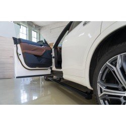 Выдвижные электропороги Maserati Levante