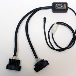 Педаль-бустер для Mitsubishi Pajero 4 с 2008 - 2015 гг.