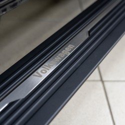 Выдвижные электропороги Volkswagen Multivan/Caralelle/Transporter T5/T6 2003-2009 гг.