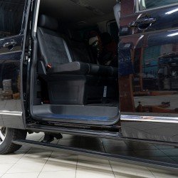 Выдвижные электропороги Volkswagen Multivan/Transporter T5/T6 2010-2022 гг. Выдвижные электропороги Volkswagen Multivan/Transporter T5/T6 2010-2022 гг.